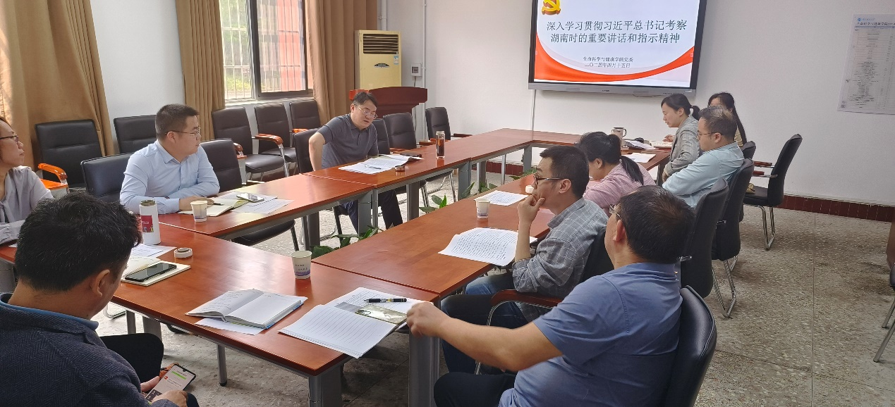 69bd98f9124144ffbda6abd650ca5899.png 69bd98f9124144ffbda6abd650ca5899.png